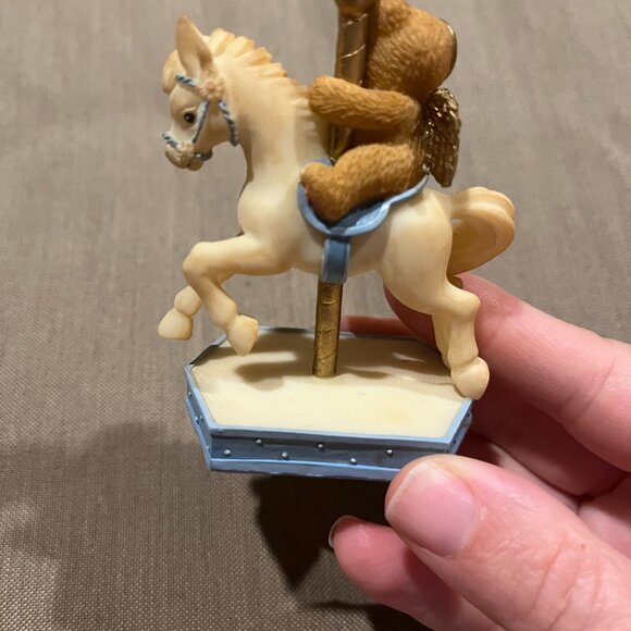 Cherished Teddies December Winter Monthly Carousel 2000 Enesco Priscilla Hillman - Picture 3 of 5